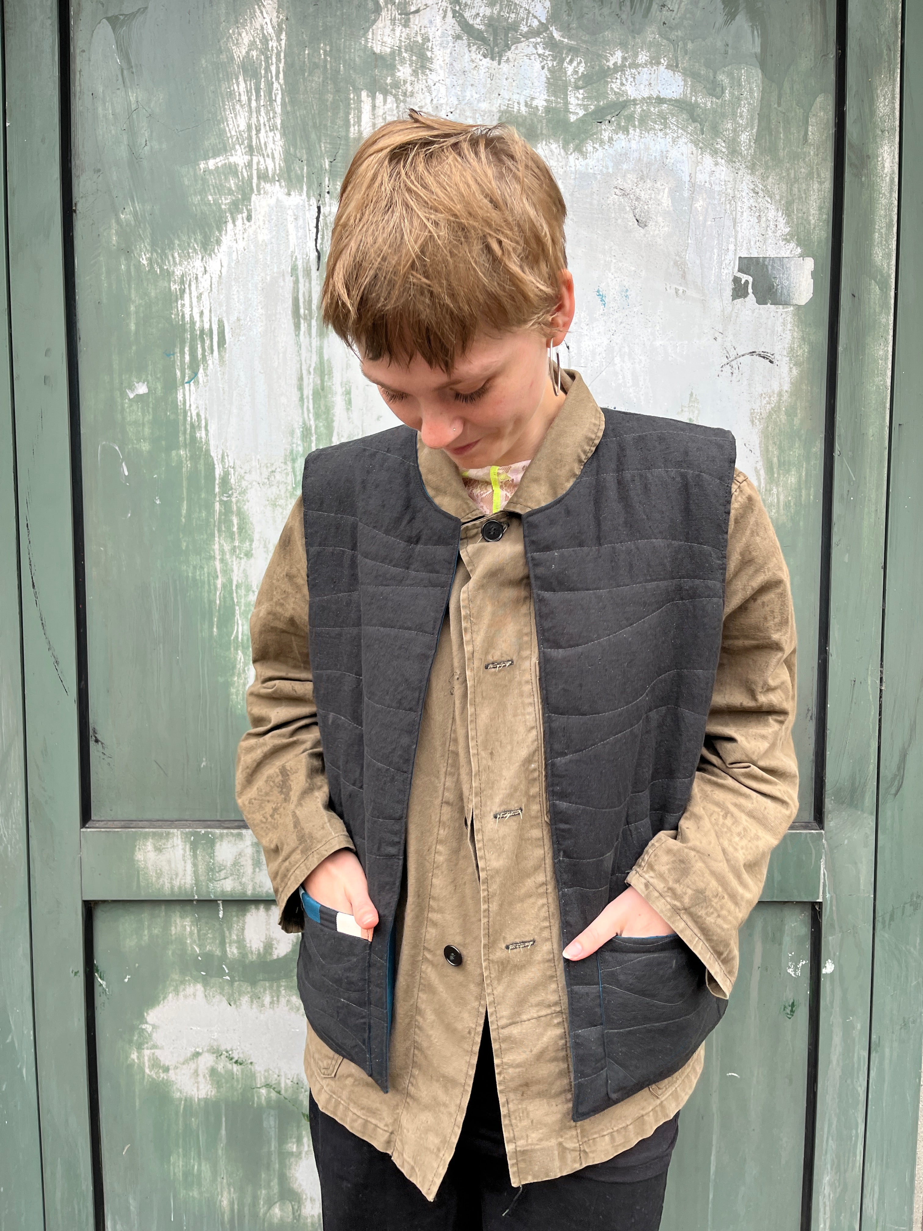 STRIBE VEST 13