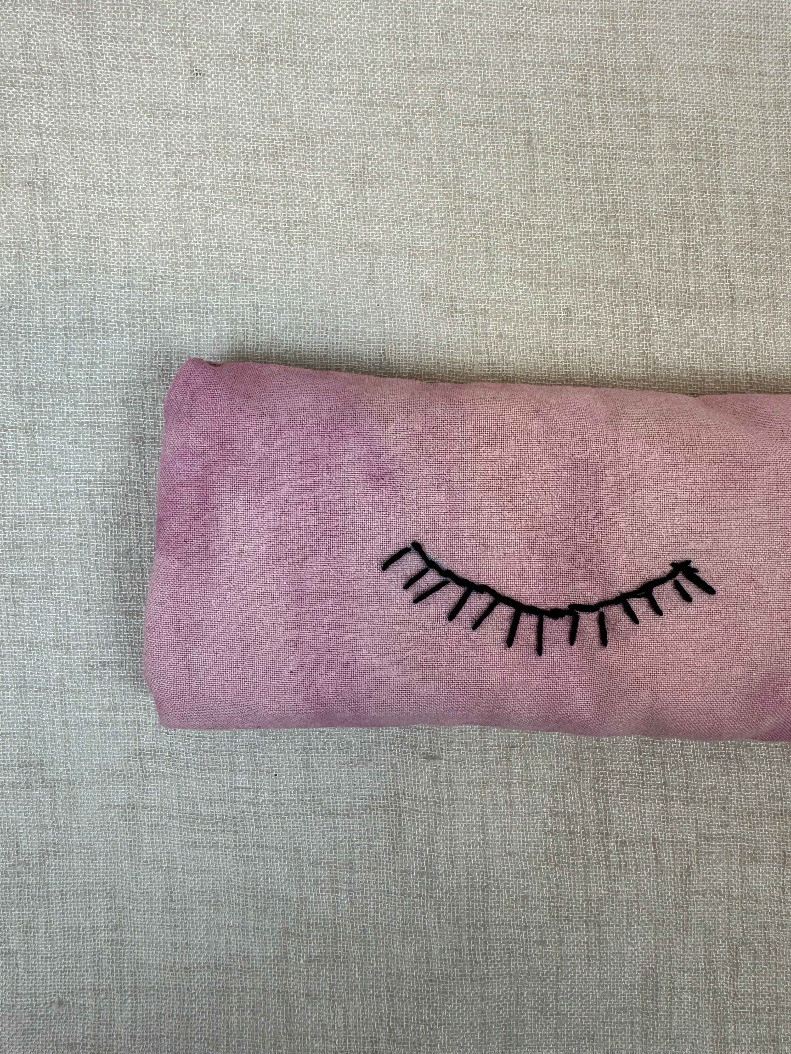 EYE Pillow 79
