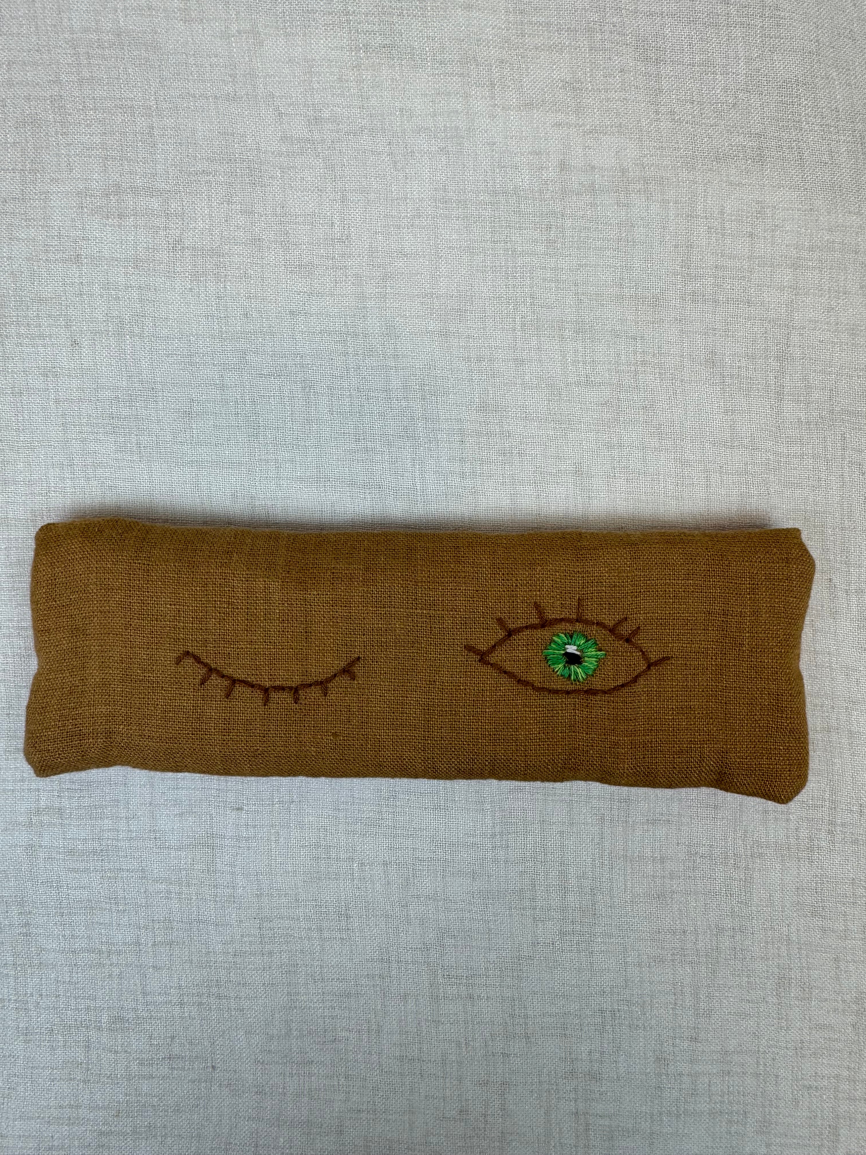 EYE Pillow 82