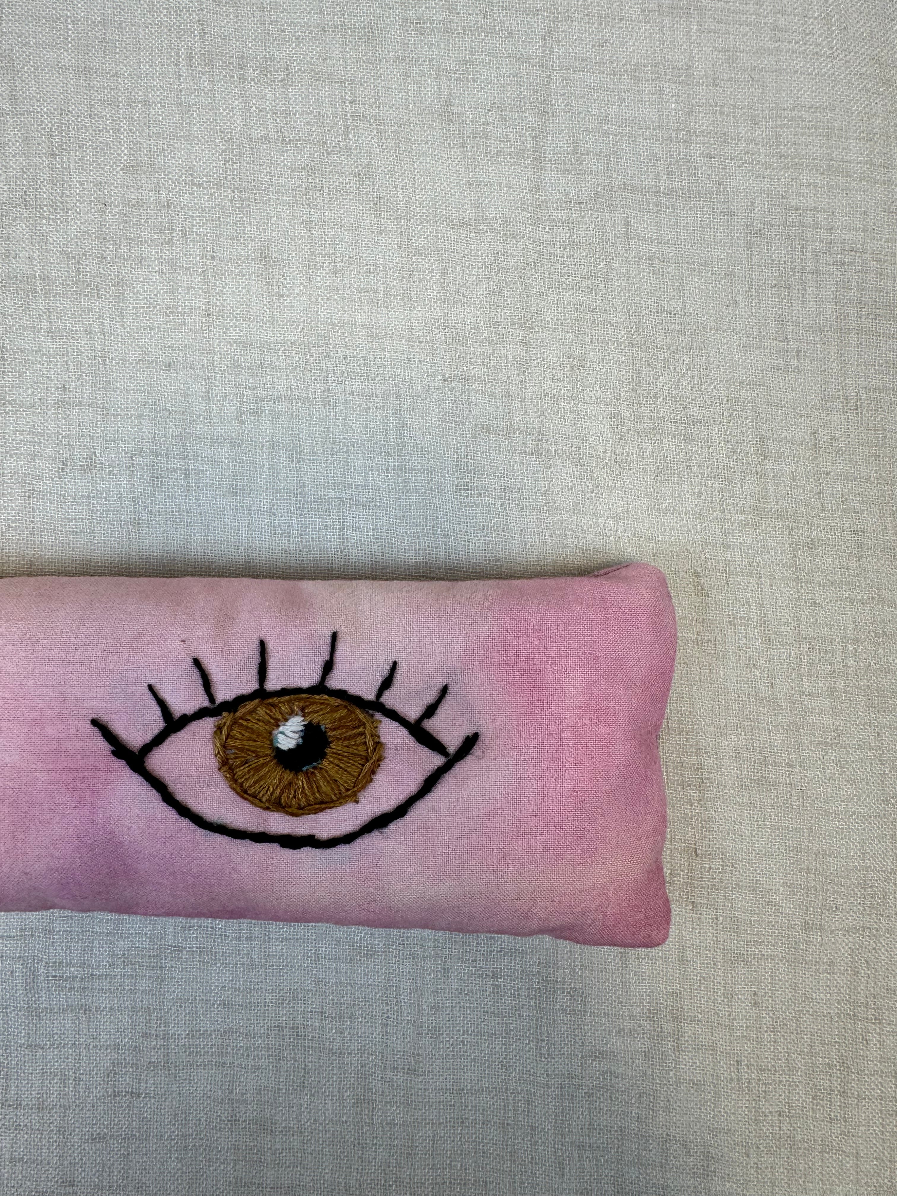 EYE Pillow 83